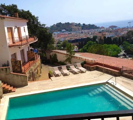 Miramar , Tossa De Mar, Con Piscina Тосса-де-Мар