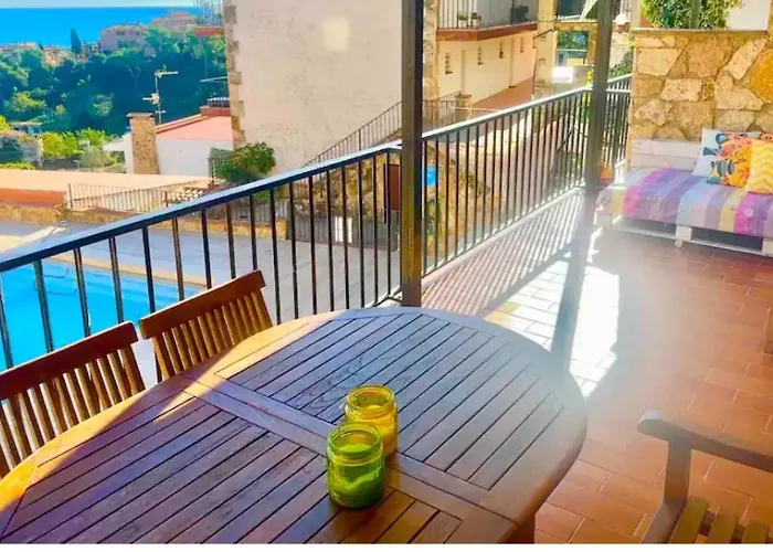 Апартаменты Miramar , Tossa De Mar, Con Piscina Тосса-де-Мар